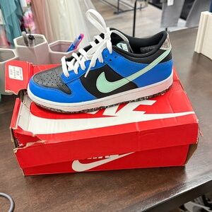 NEW Nike Kids Dunks in Blue, Black, and Mint